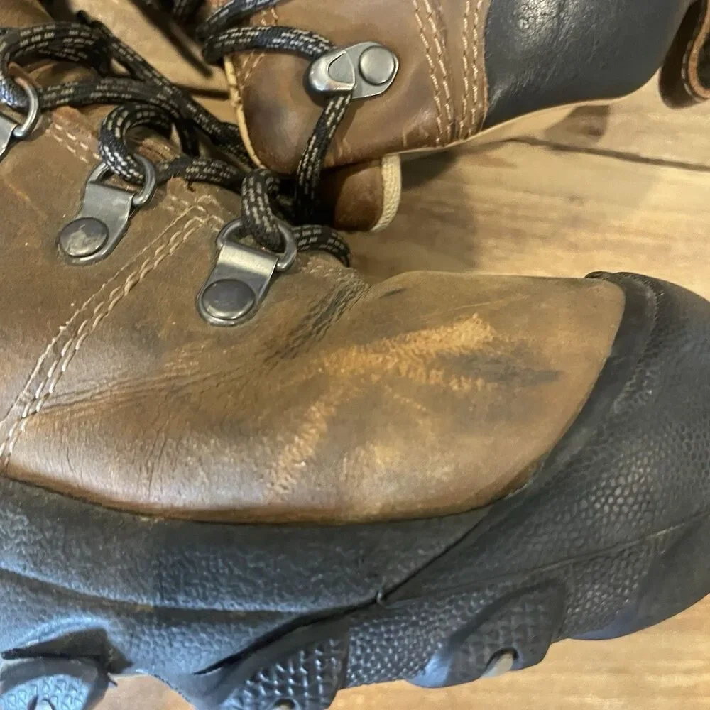 Keen Waterproof Hiking Boots Mens 9.5 Brown Leather Mid Outdoors 1006983